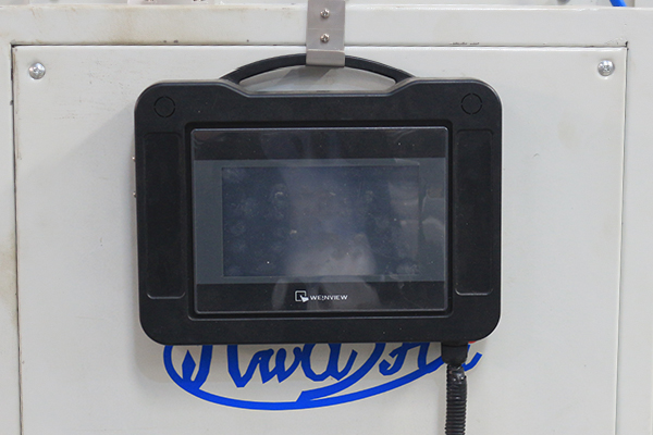 Линия по производству конденсаторов для проволочных труб холодильников, сварочный и гибочный станок 3